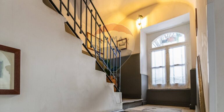 20251026231732-995702-9