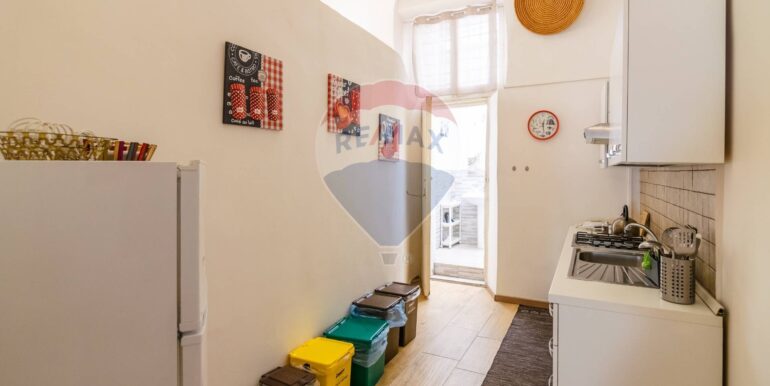 20251026231749-995702-15