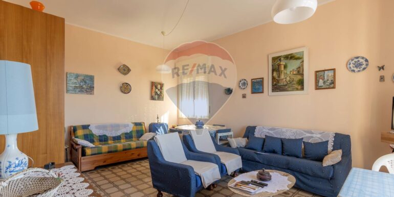 20251026234659-996136-13