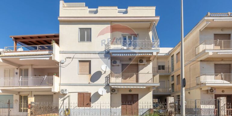 20251026234725-996136-18