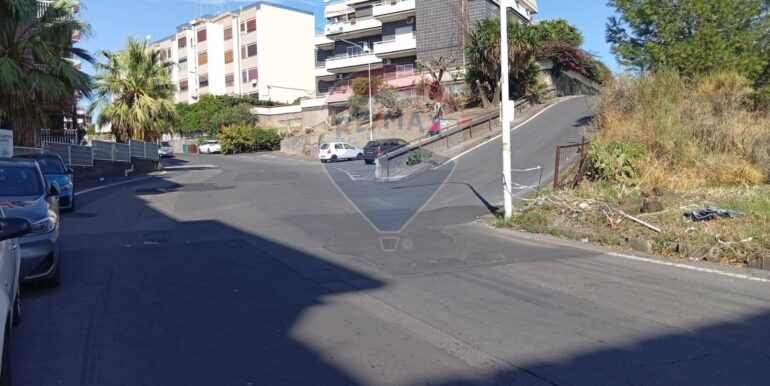 20251027111911-996070-12