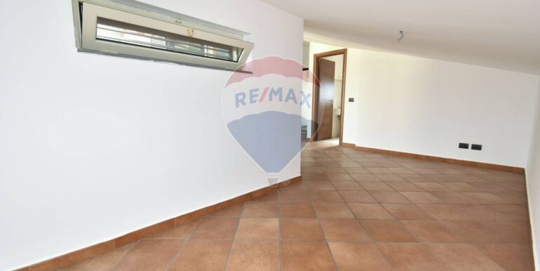 20251027123606-996236-16