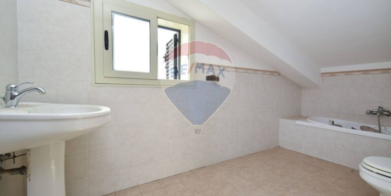 20251027123609-996236-18