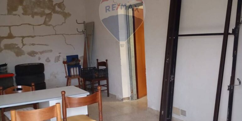 20251027143116-996269-6