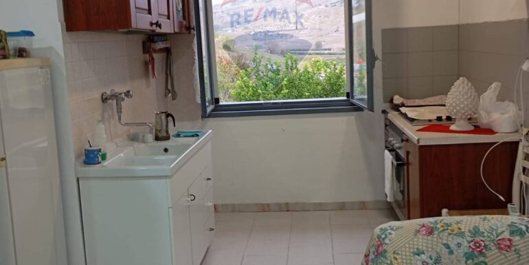 20251027143147-996269-18