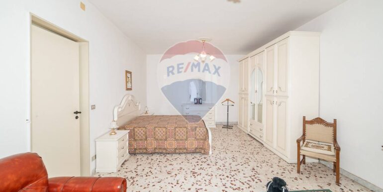 20251027160117-996266-19