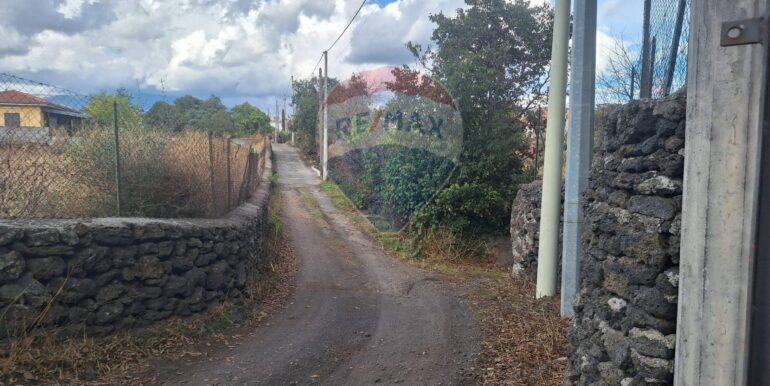 20251027162413-996313-4