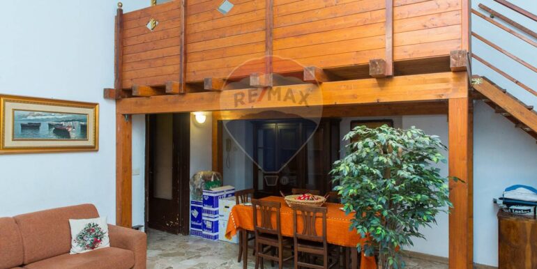 20251027181425-996381-1