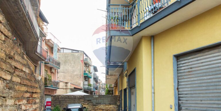 20251027181431-996381-2