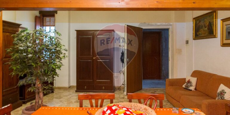 20251027181451-996381-6