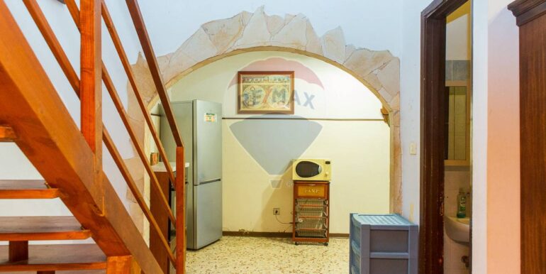 20251027181507-996381-9