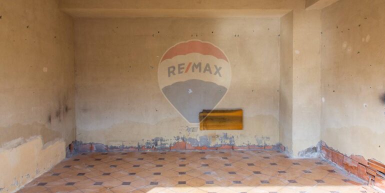 20251027185009-996389-7