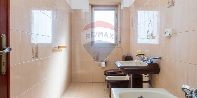 20251027185026-996389-14