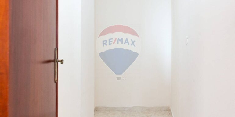 20251027185030-996389-16