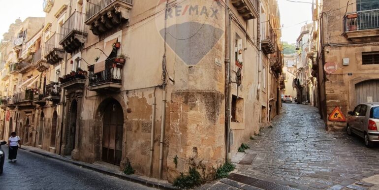 20251027185817-994732-14