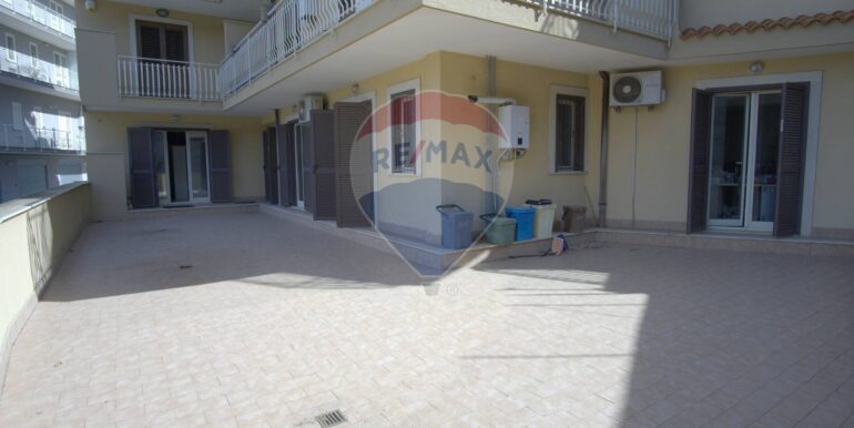 20251028104826-996461-16