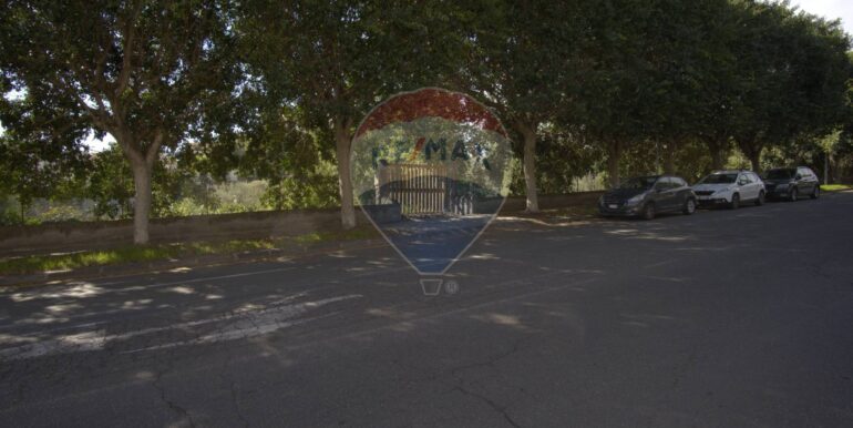 20251028121656-996686-4