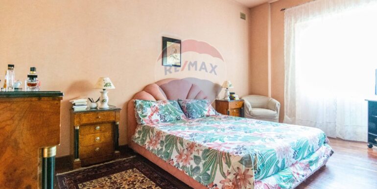 20251028124654-996700-16