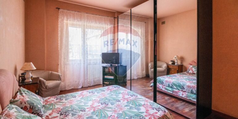 20251028124658-996700-17