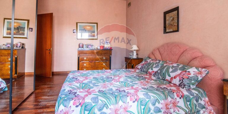 20251028124702-996700-18