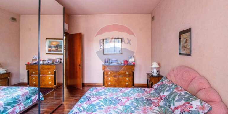 20251028124707-996700-19