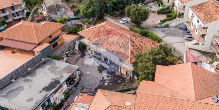 20251028143908-993566-6