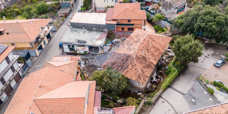 20251028143957-993566-11