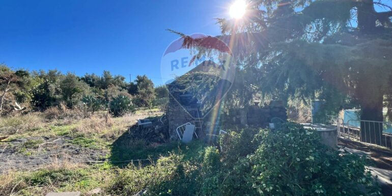 20251028175613-996791-7