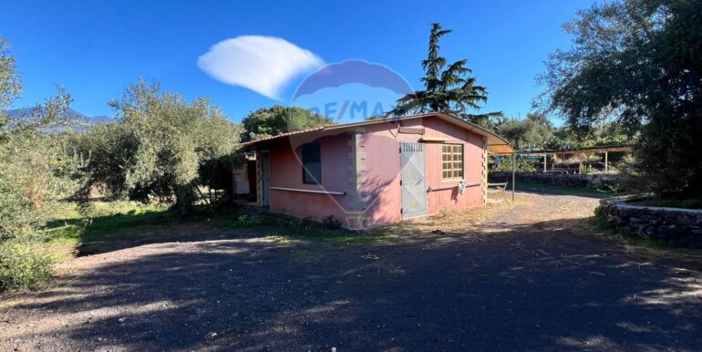 20251028175701-996791-16