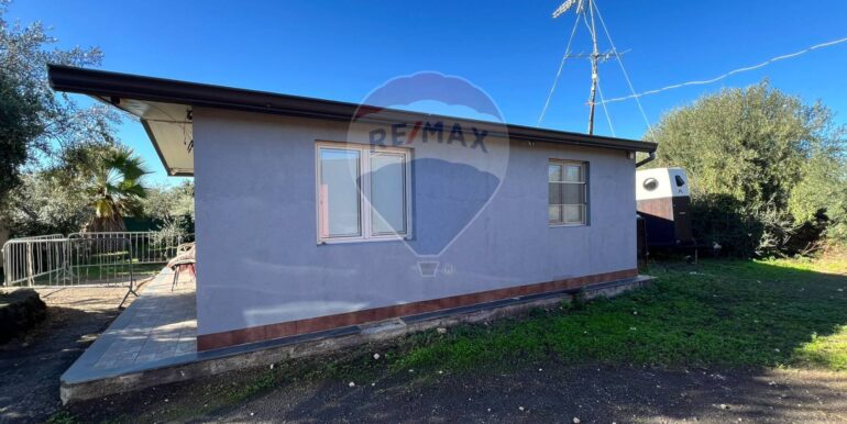 20251028175729-996791-21