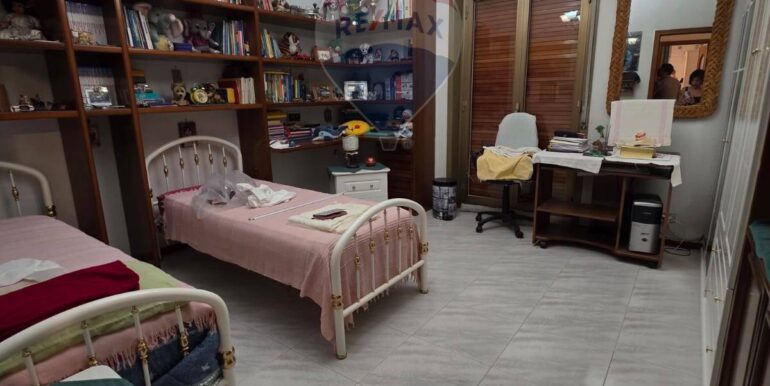 20251028181946-994468-11