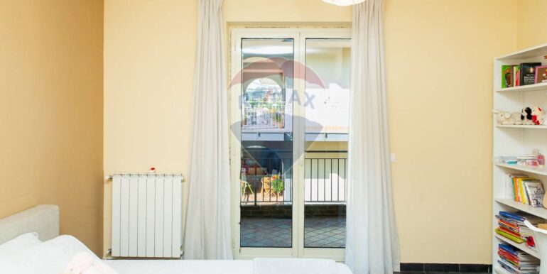 20251028201456-996826-8