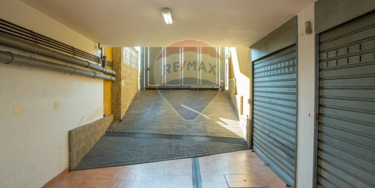 20251028201457-996826-18