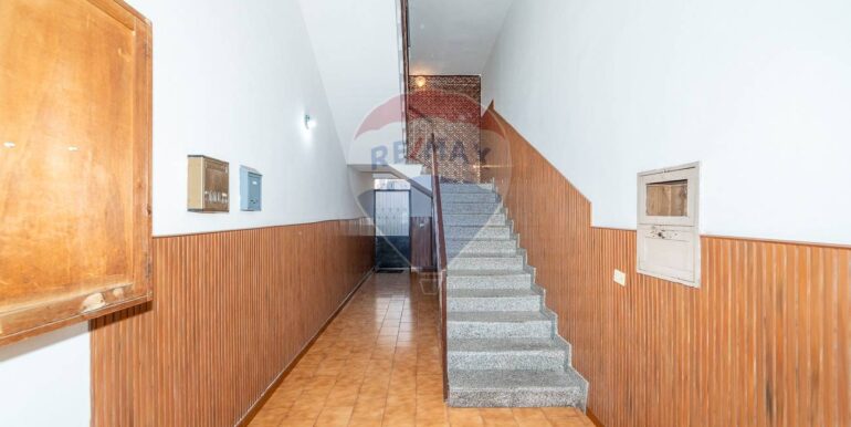 20251028211815-996828-1