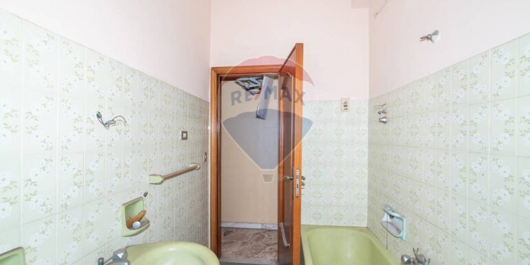 20251028211901-996828-19