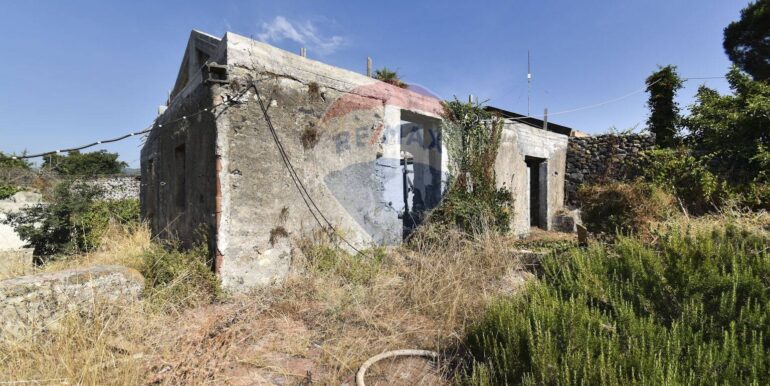 20251029101834-996855-8