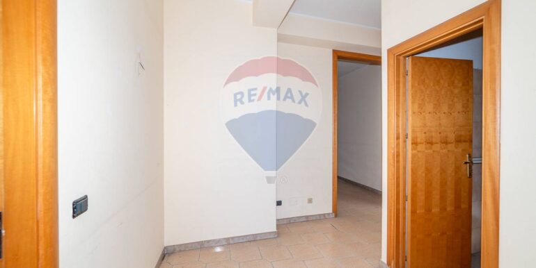 20251029102622-996793-18