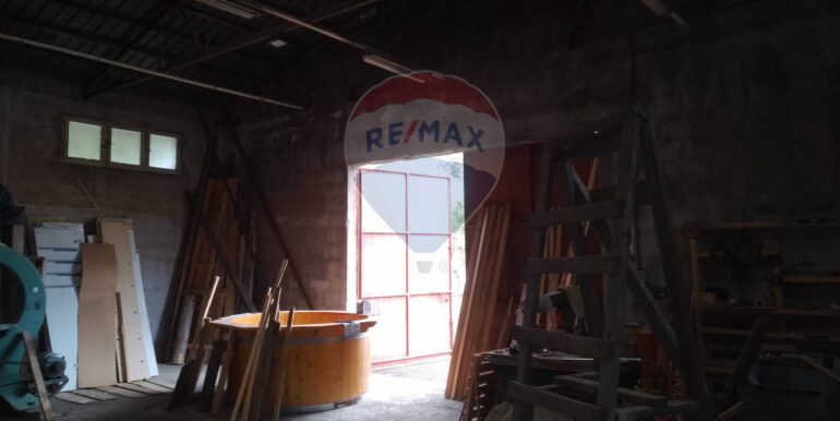 20251029103045-996816-10