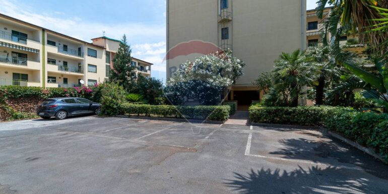 20251029105357-996877-0