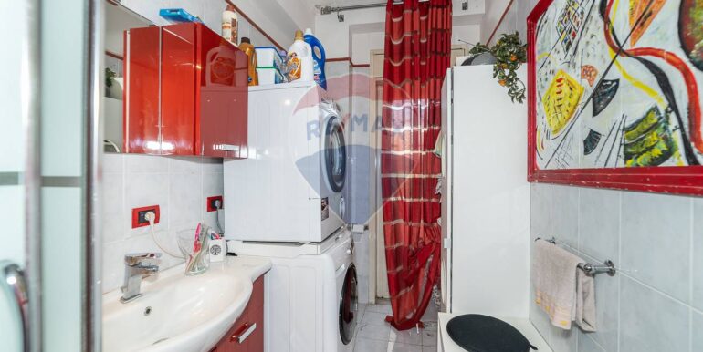 20251029105358-996877-10