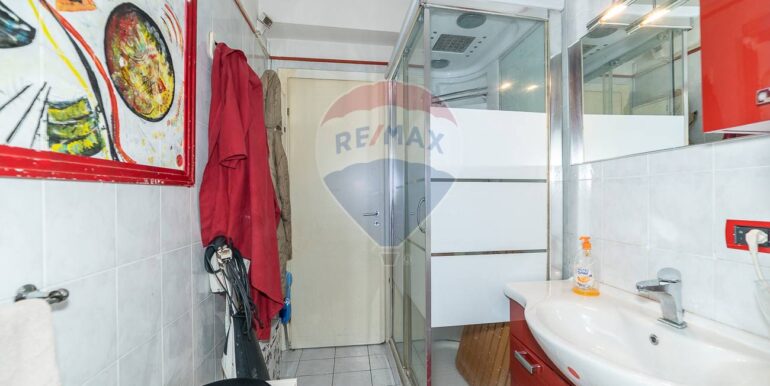 20251029105358-996877-11