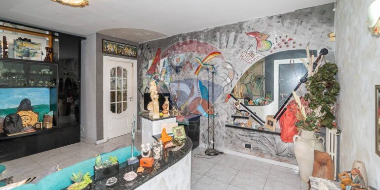 20251029105358-996877-3