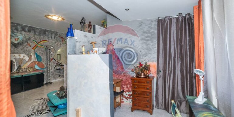 20251029105358-996877-7