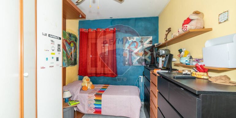 20251029105359-996877-12