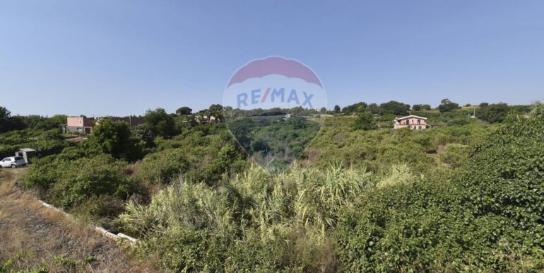 20251029105704-996870-1