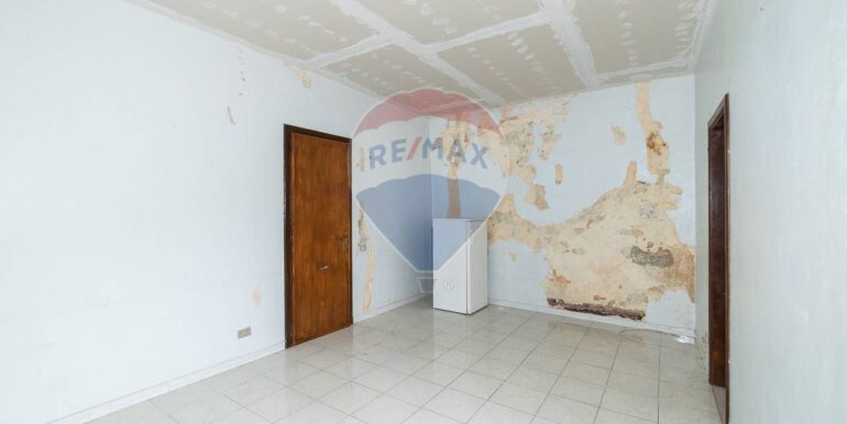 20251029111831-996889-9