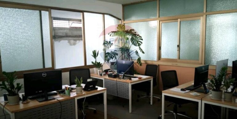 20251029114457-996896-21