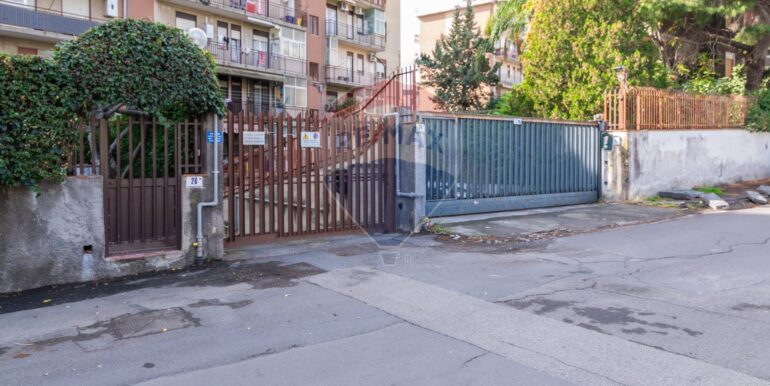 20251029115754-996894-9