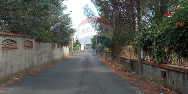 20251029120259-996910-1