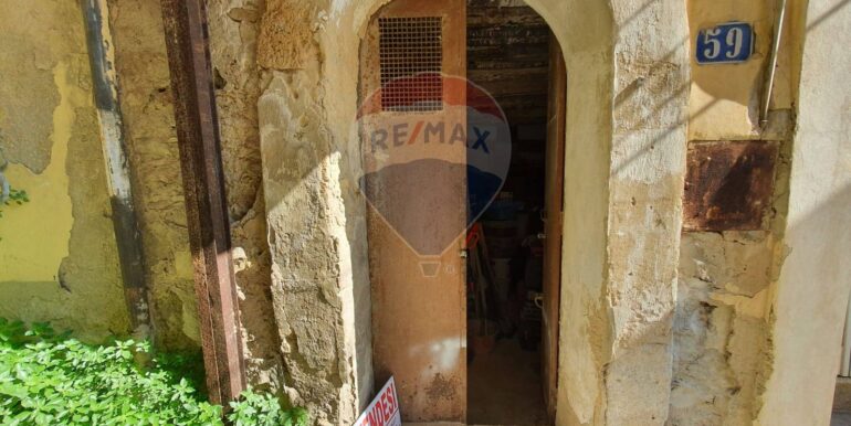 20251029120646-996903-8